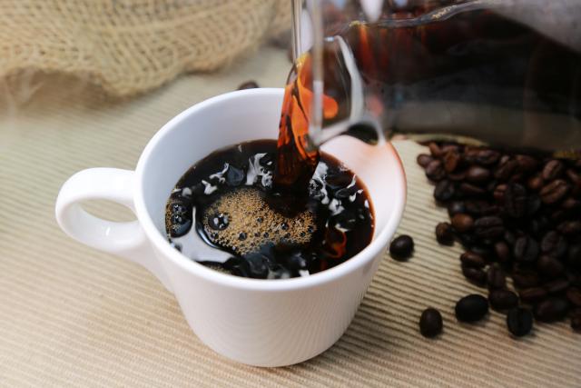 Studija: Kafa bi mogla da pomogne ljudima sa srčanim oboljenjima